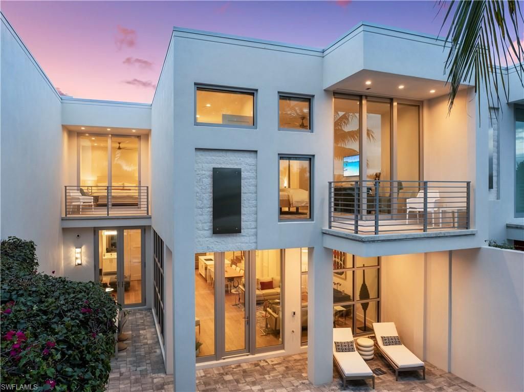 355 Banyan Blvd, Unit 2, Naples, FL 34102 Photo