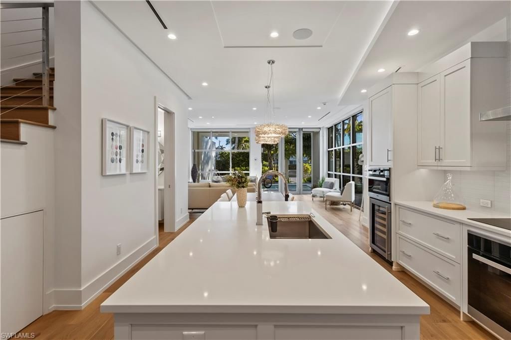 355 Banyan Blvd, Unit 2, Naples, FL 34102 Photo