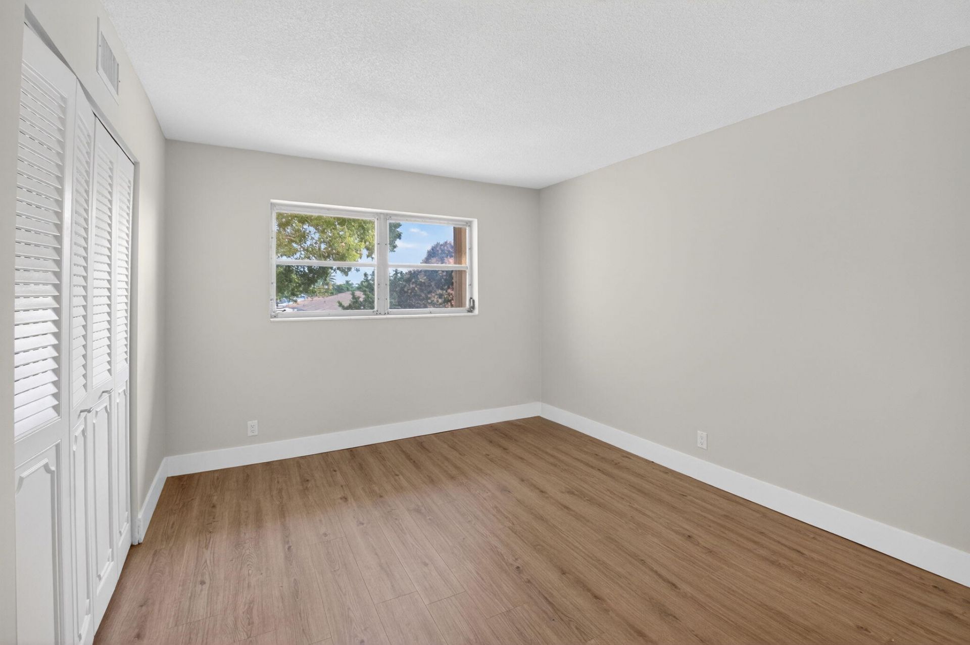 2213 NE 1st Court, Unit 204, Boynton Beach, FL 33435 Photo