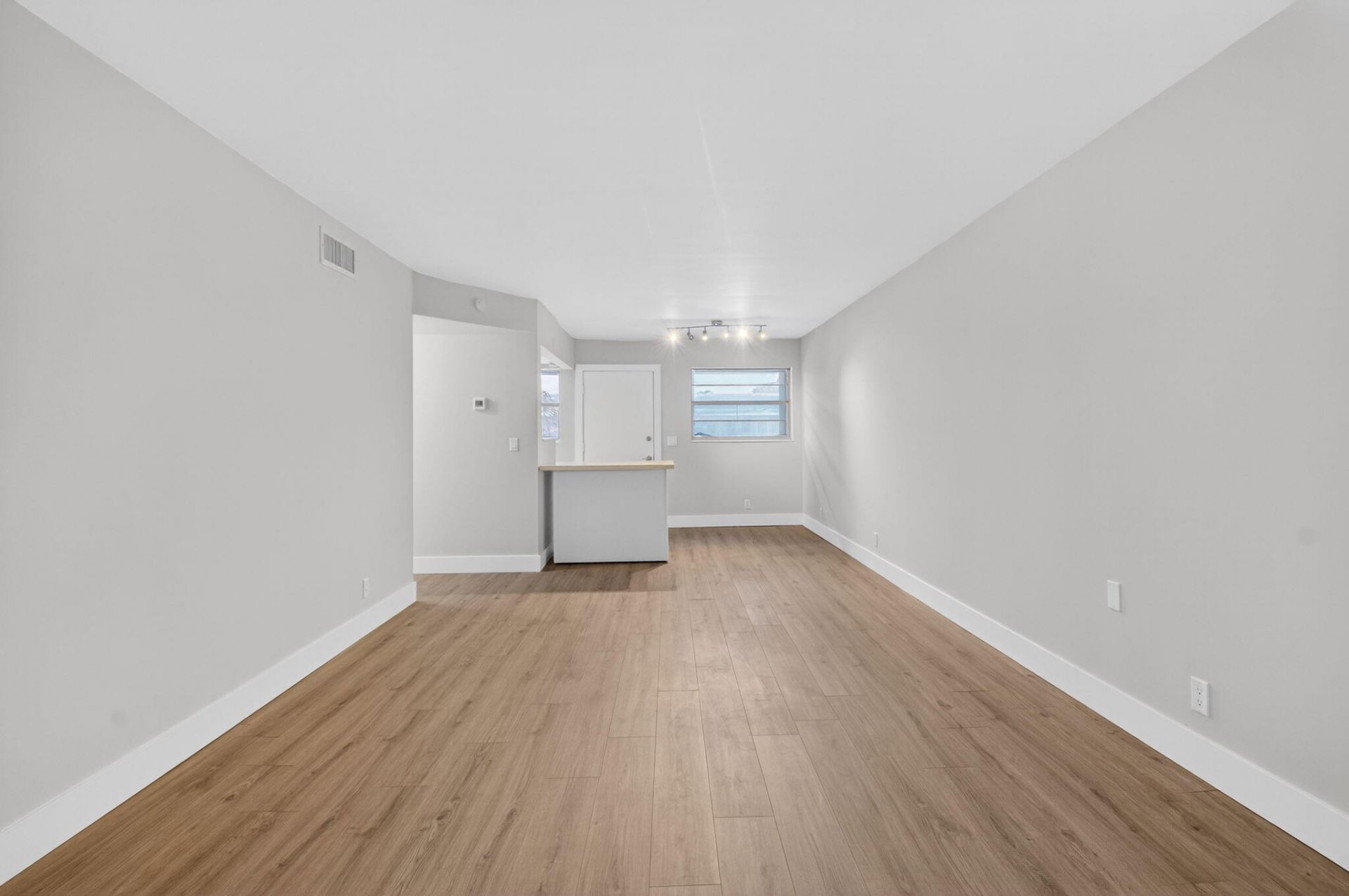 2213 NE 1st Court, Unit 204, Boynton Beach, FL 33435 Photo