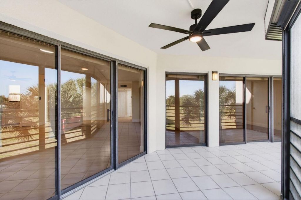 5900 Camino Del Sol, Unit 304, Boca Raton, FL 33433 Photo