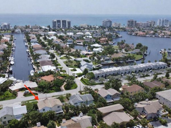 3016 Spanish Trail, Delray Beach, FL 33483