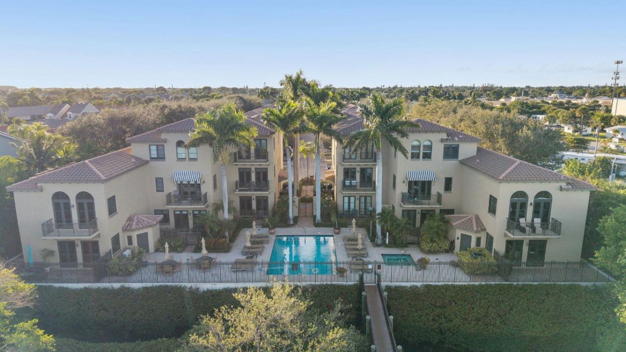 615 Via Villagio, Hypoluxo, FL 33462 Photo