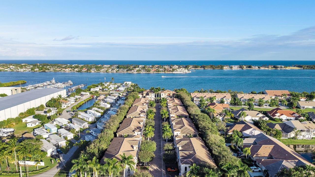 615 Via Villagio, Hypoluxo, FL 33462 Photo