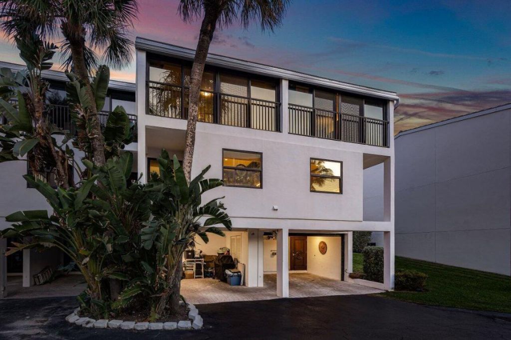 2175 S Ocean Boulevard, Unit Th-7, Delray Beach, FL 33483 Photo