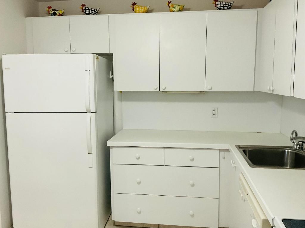 7979 Eastlake Drive, Unit F, Boca Raton, FL 33433 Photo