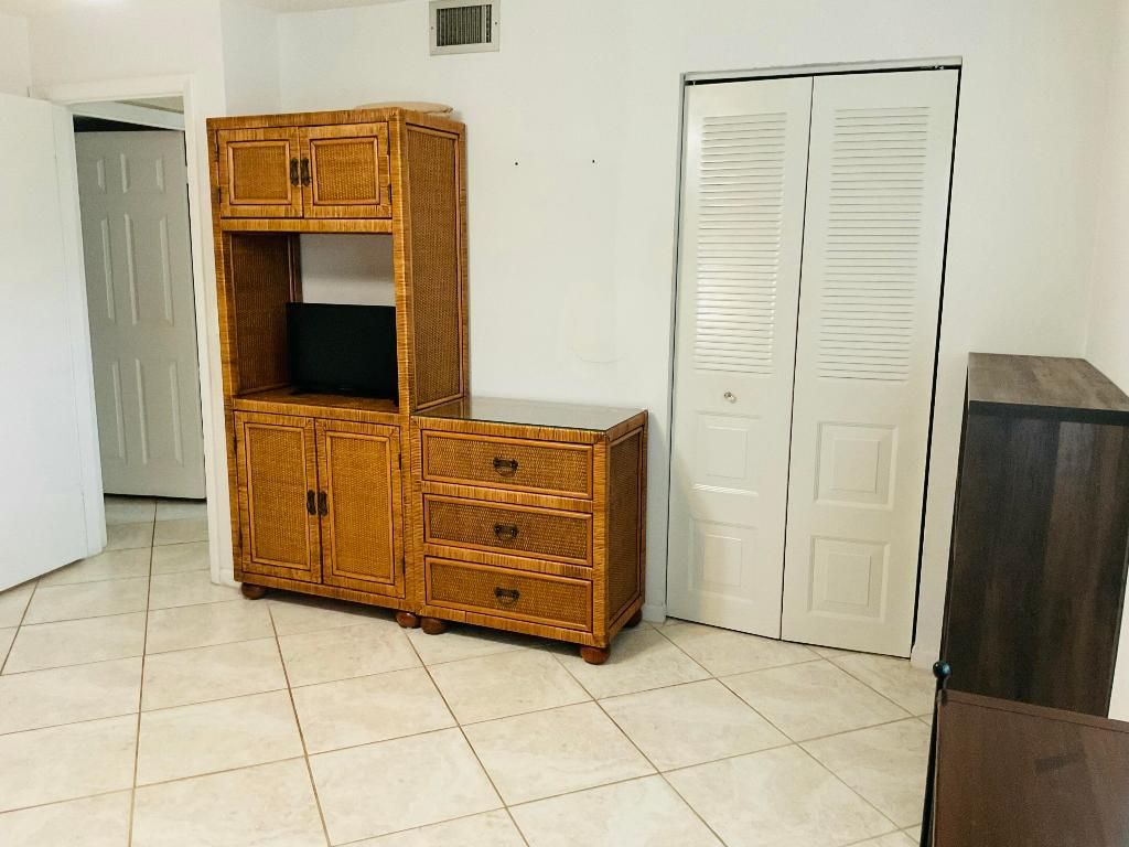 7979 Eastlake Drive, Unit F, Boca Raton, FL 33433 Photo