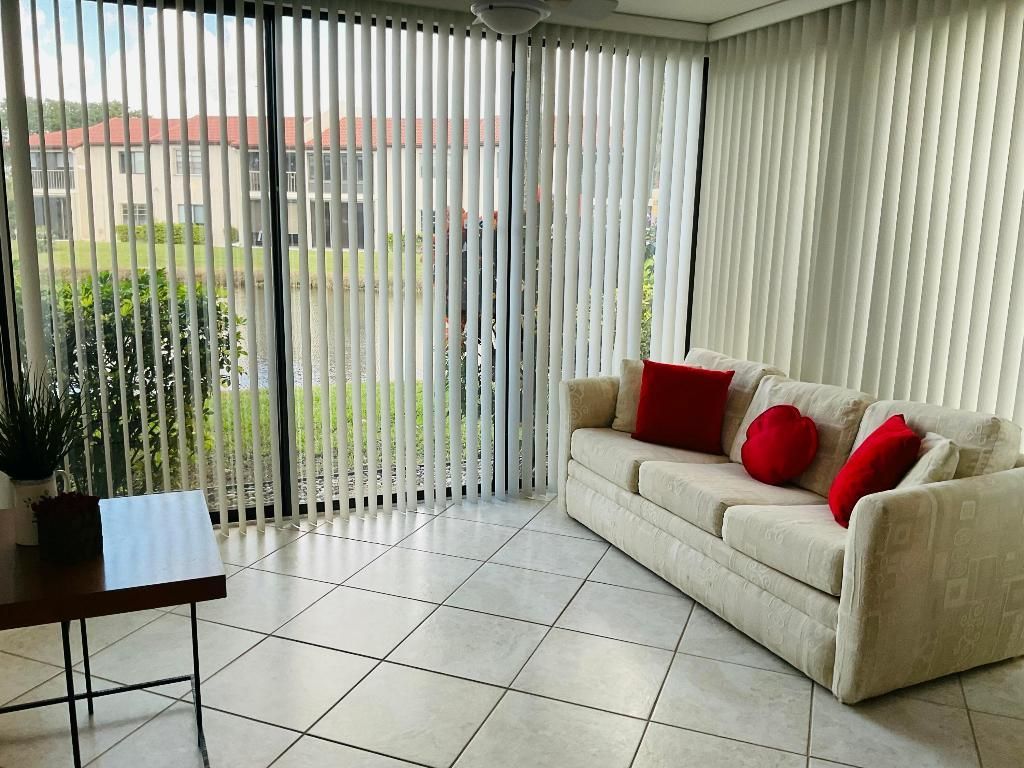 7979 Eastlake Drive, Unit F, Boca Raton, FL 33433 Photo