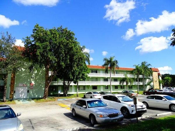 3100 Springdale Boulevard, Unit 310, Palm Springs, FL 33461