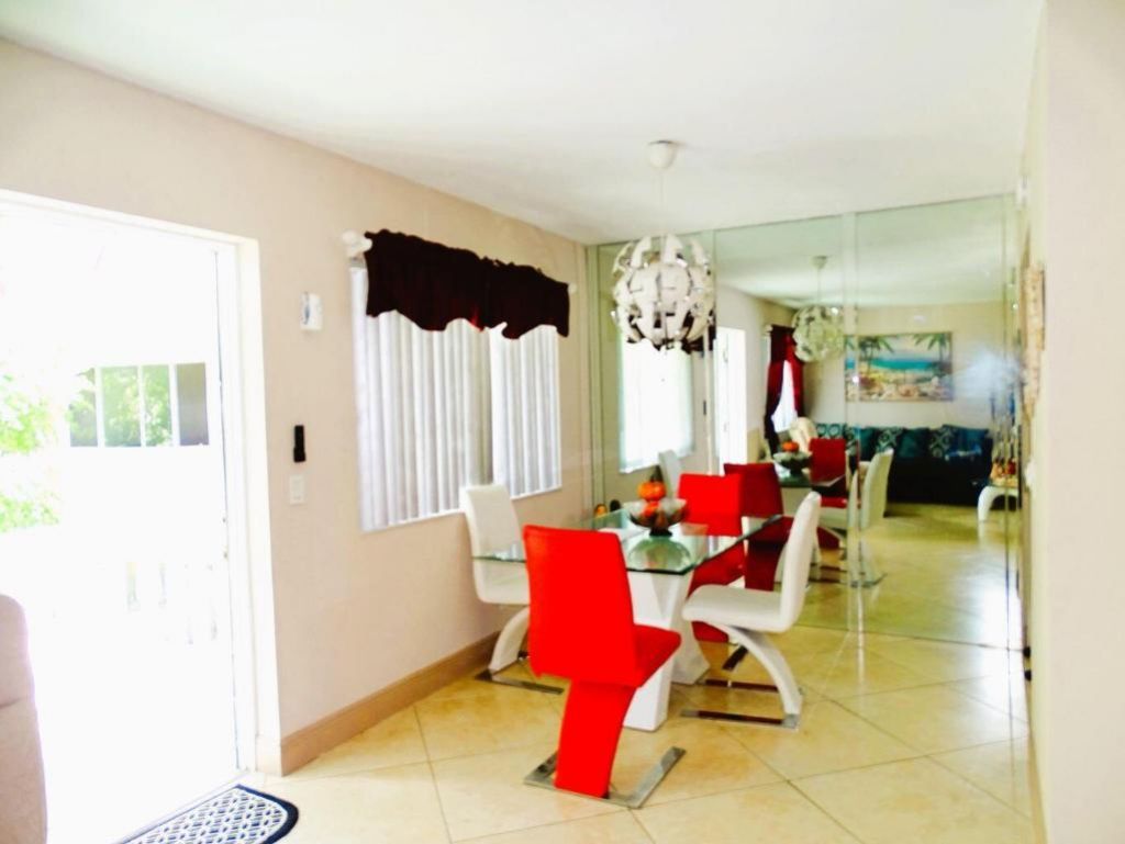 3100 Springdale Boulevard, Unit 310, Palm Springs, FL 33461 Photo