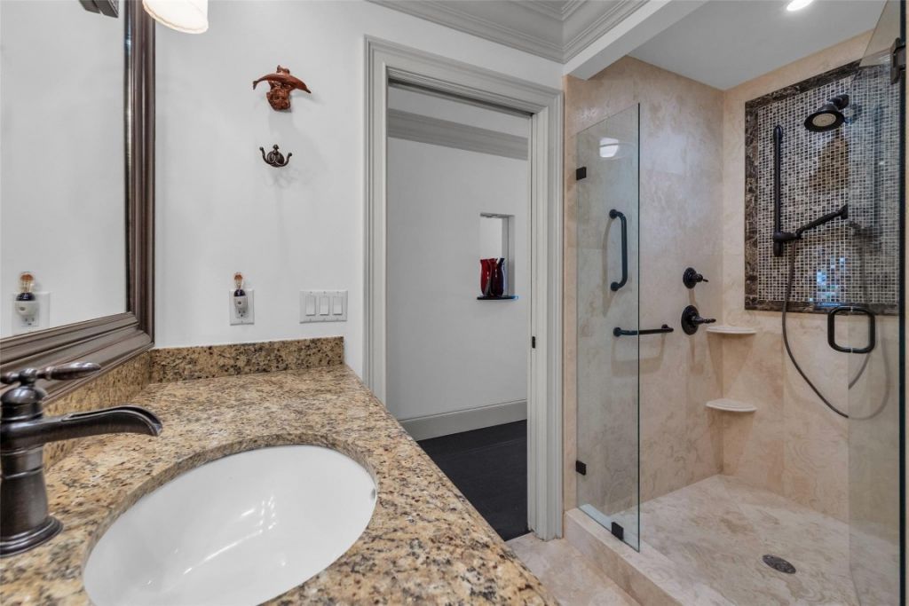 633 4th Key Drive, Fort Lauderdale, FL 33304 Photo