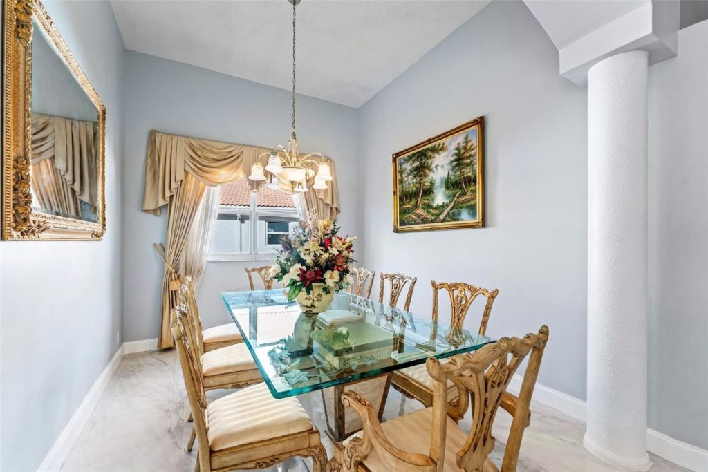 3852 Oak Ridge Circle, Weston, FL 33331 Photo