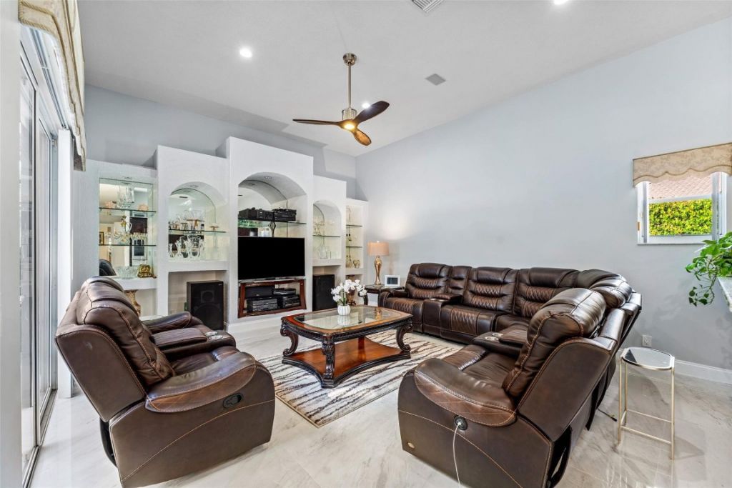 3852 Oak Ridge Circle, Weston, FL 33331 Photo