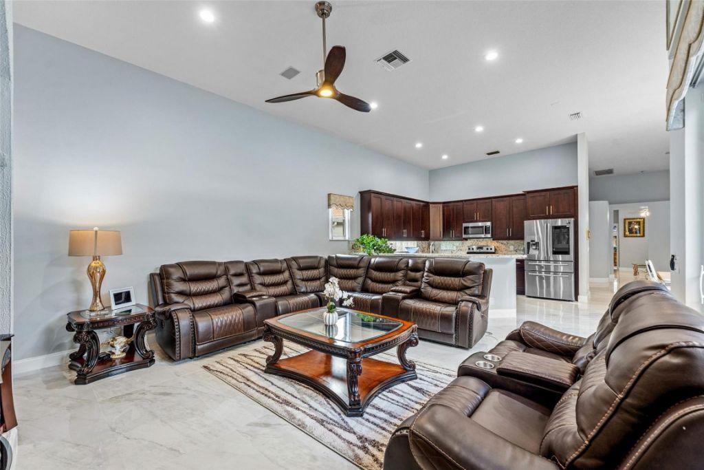 3852 Oak Ridge Circle, Weston, FL 33331 Photo