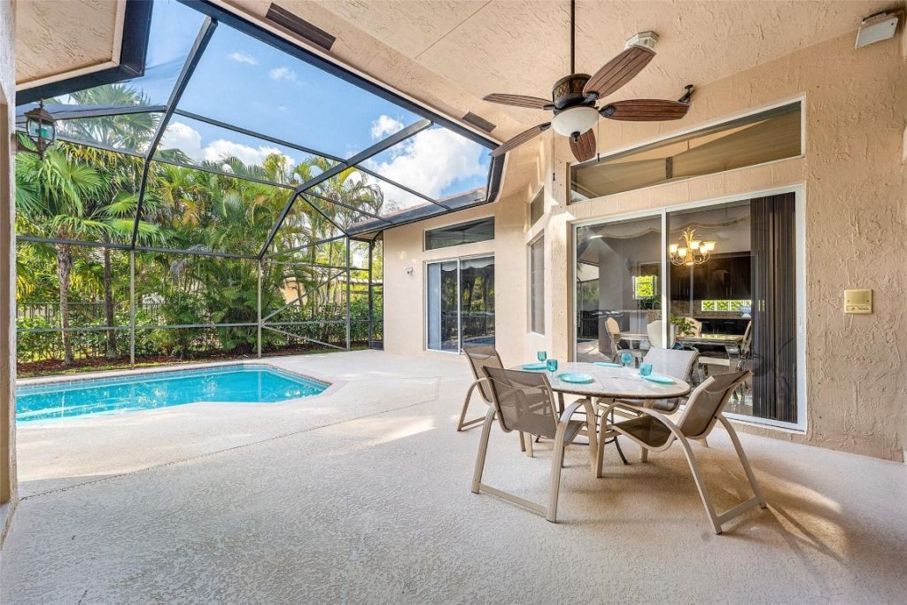 3852 Oak Ridge Circle, Weston, FL 33331 Photo