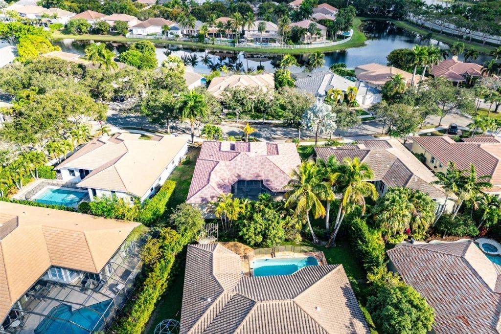 3852 Oak Ridge Circle, Weston, FL 33331 Photo