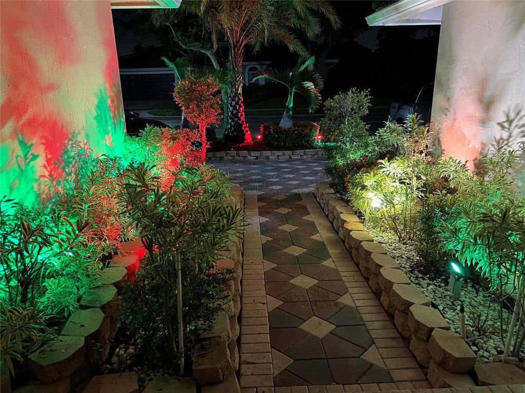 3852 Oak Ridge Circle, Weston, FL 33331 Photo