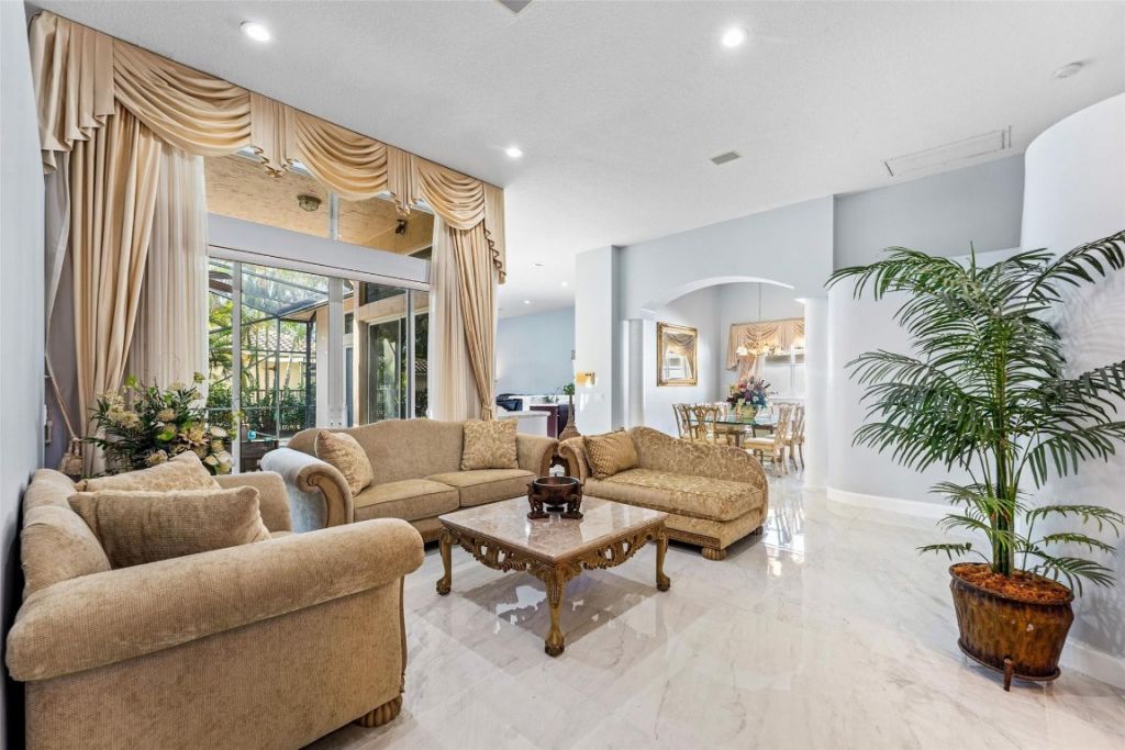 3852 Oak Ridge Circle, Weston, FL 33331 Photo