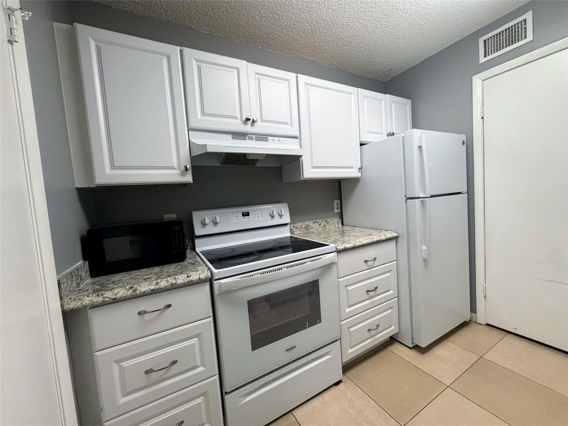 4361 W Mcnab Road, Unit 17, Pompano Beach, FL 33069 Photo