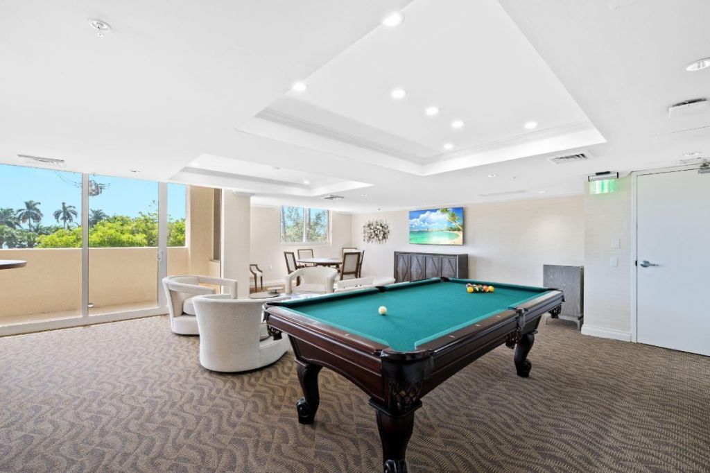 2011 N Ocean Boulevard, Unit 902, Fort Lauderdale, FL 33305 Photo