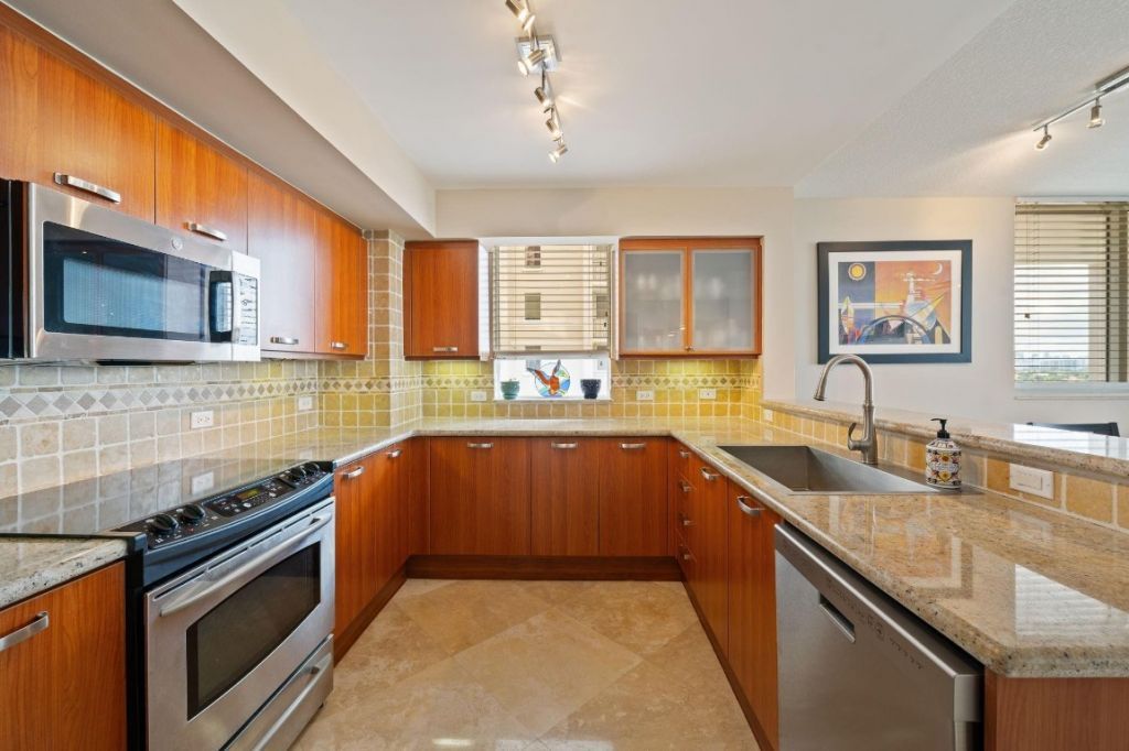 2011 N Ocean Boulevard, Unit 902, Fort Lauderdale, FL 33305 Photo