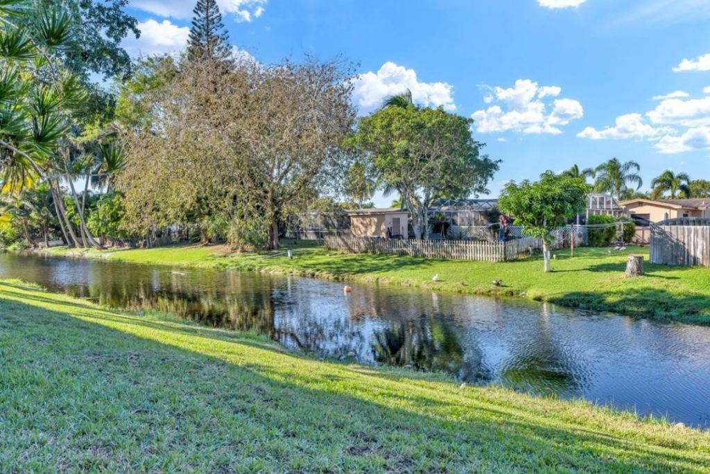 461 NW 76th Avenue, Unit 106, Margate, FL 33063 Photo