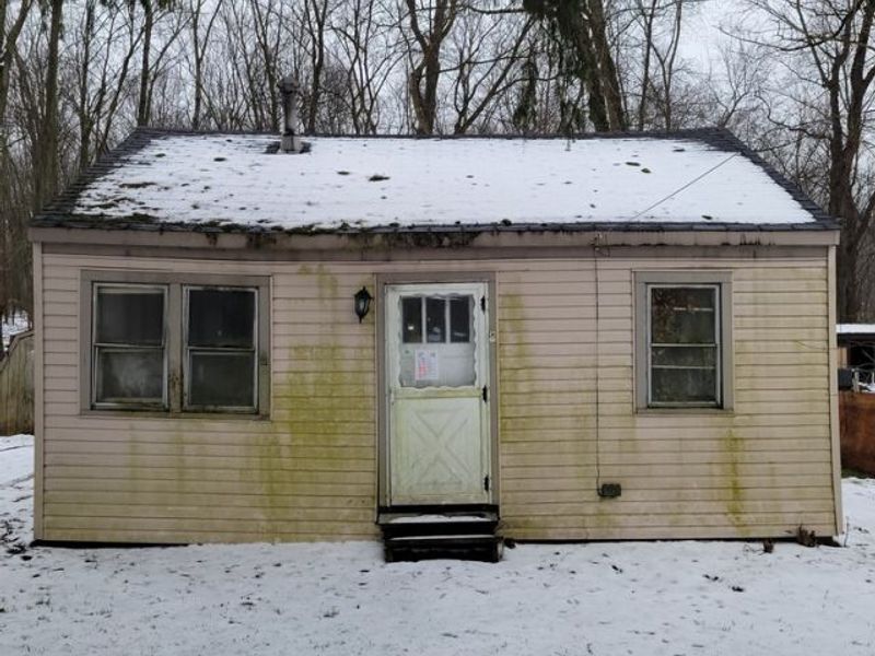 5820 Ash Street, Chippewa Lake, OH 44215 Photo 2