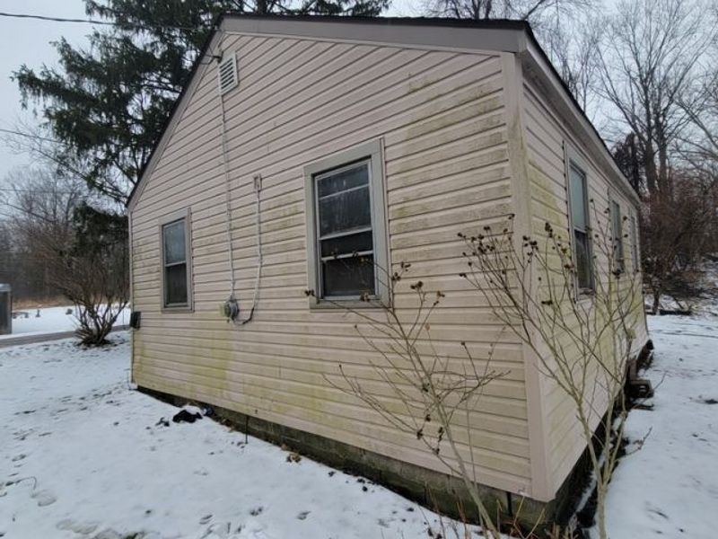 5820 Ash Street, Chippewa Lake, OH 44215 Photo 4