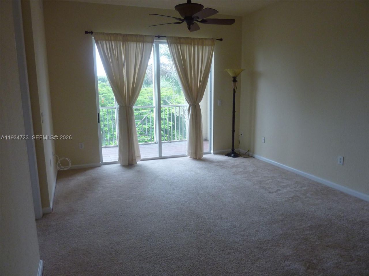 3500 Oaks Clubhouse Dr, Unit 308, Pompano Beach, FL 33069 Photo