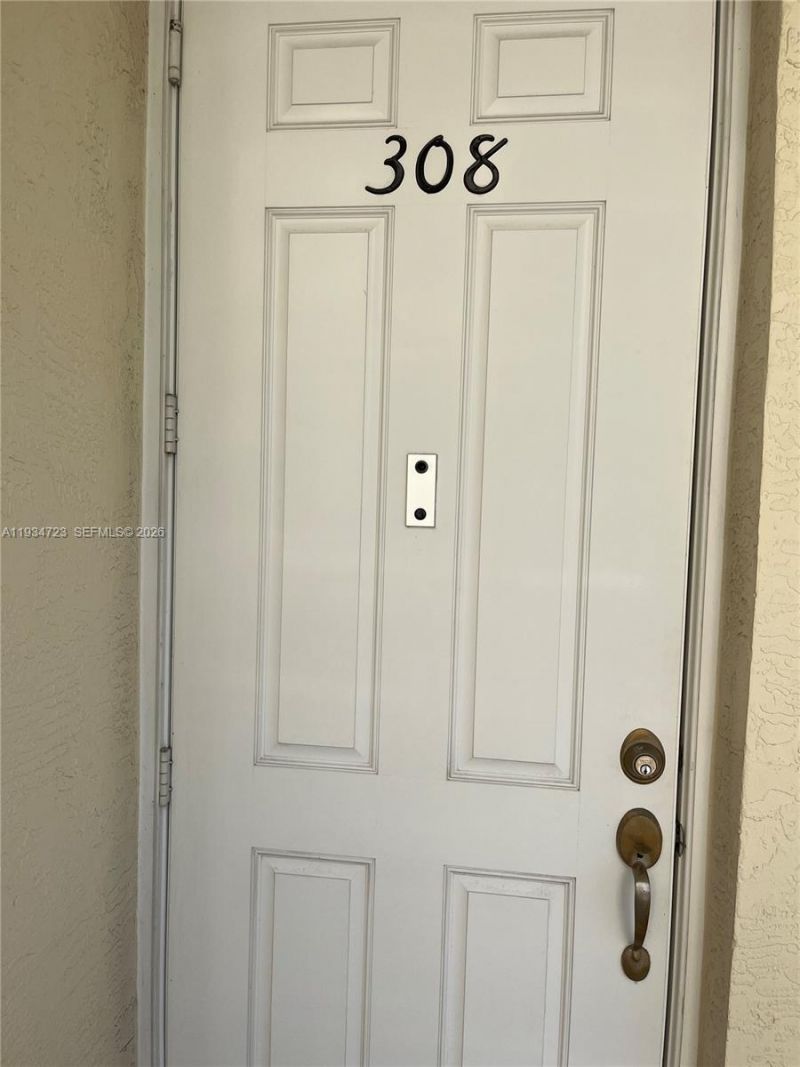 3500 Oaks Clubhouse Dr, Unit 308, Pompano Beach, FL 33069 Photo