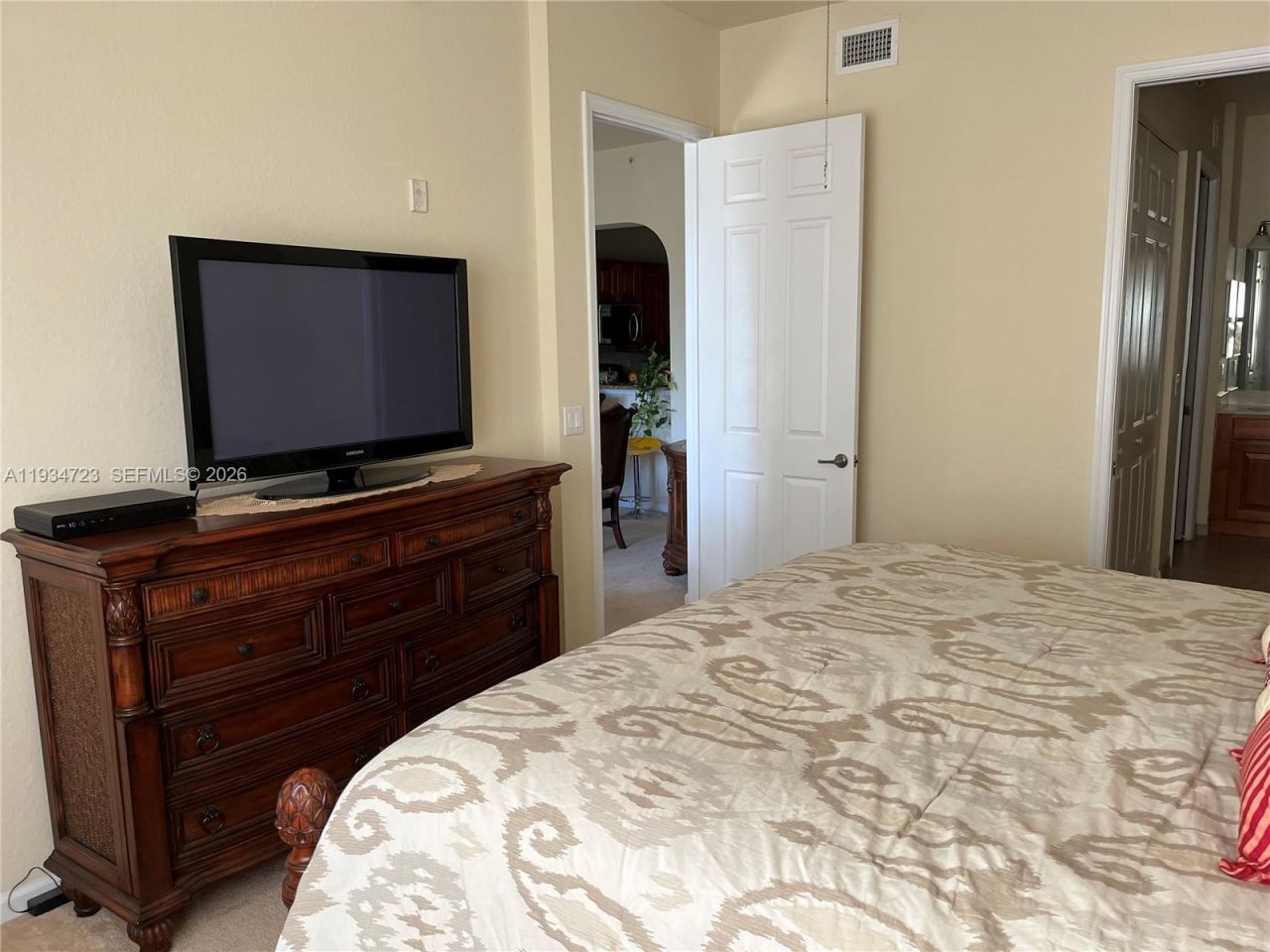 3500 Oaks Clubhouse Dr, Unit 308, Pompano Beach, FL 33069 Photo