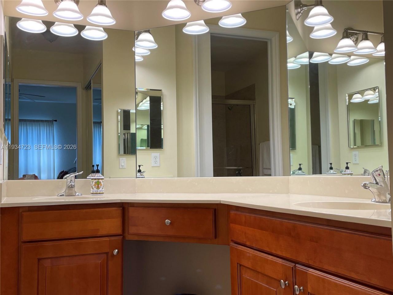 3500 Oaks Clubhouse Dr, Unit 308, Pompano Beach, FL 33069 Photo