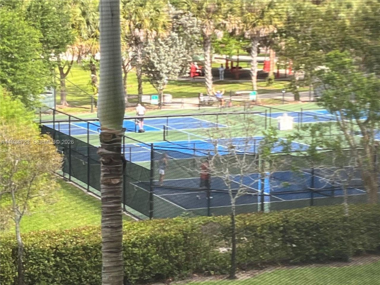 3500 Oaks Clubhouse Dr, Unit 308, Pompano Beach, FL 33069 Photo