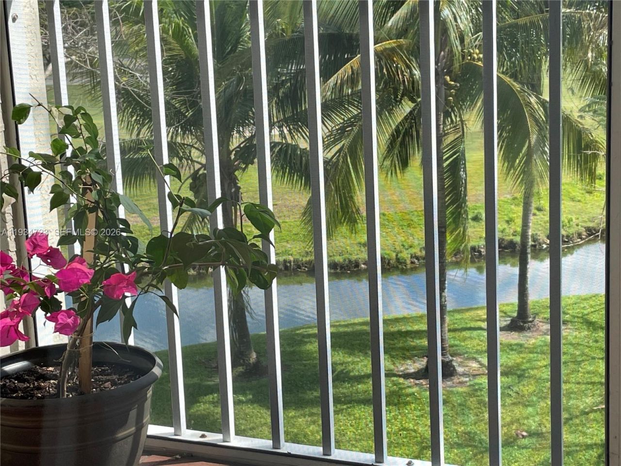 3500 Oaks Clubhouse Dr, Unit 308, Pompano Beach, FL 33069 Photo