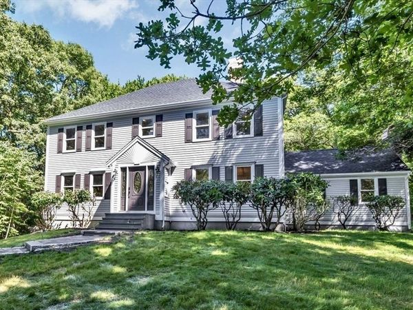 29 Fish House Rd, Sandwich, MA 02537