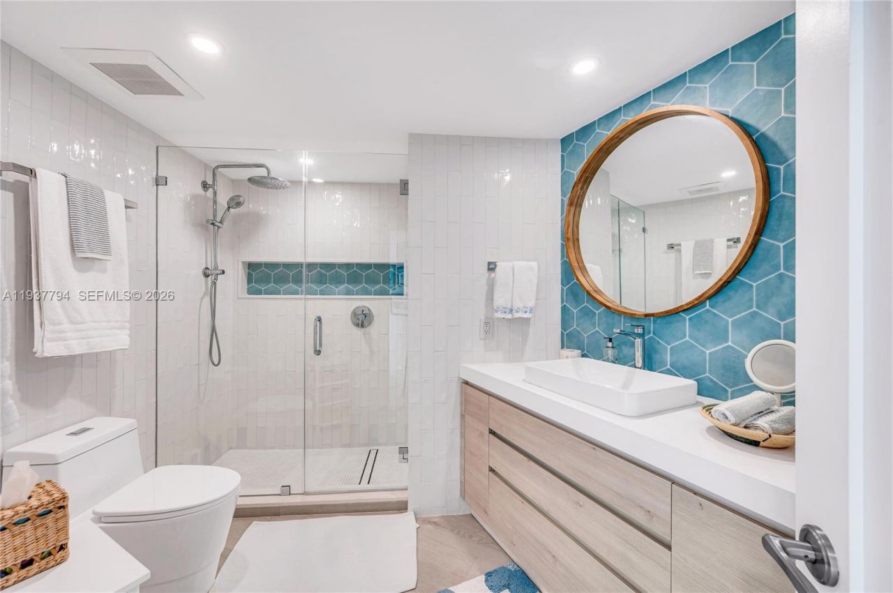 720 NE 69th St, Unit 12W, Miami, FL 33138 Photo