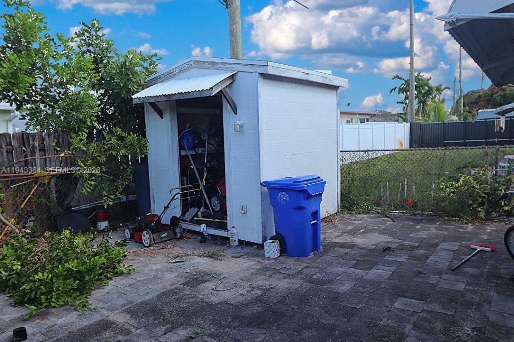 8571 NW 10th St, Pembroke Pines, FL 33024 Photo