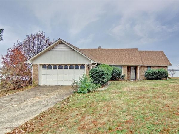 520 Rs County Road 3445, Emory, TX 75440