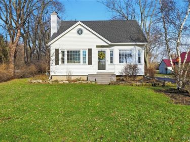 6761 E High Street, Lockport, NY 14094