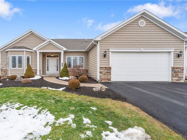 167 Edwards Falls Lane, Manlius, NY 13104