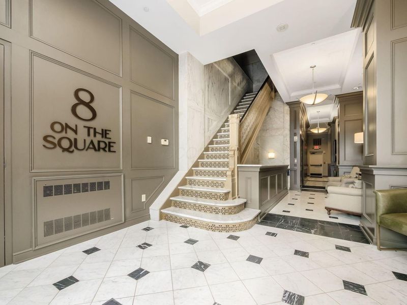 8 E Broad Street, Unit 502, Columbus, OH 43215 Photo 1