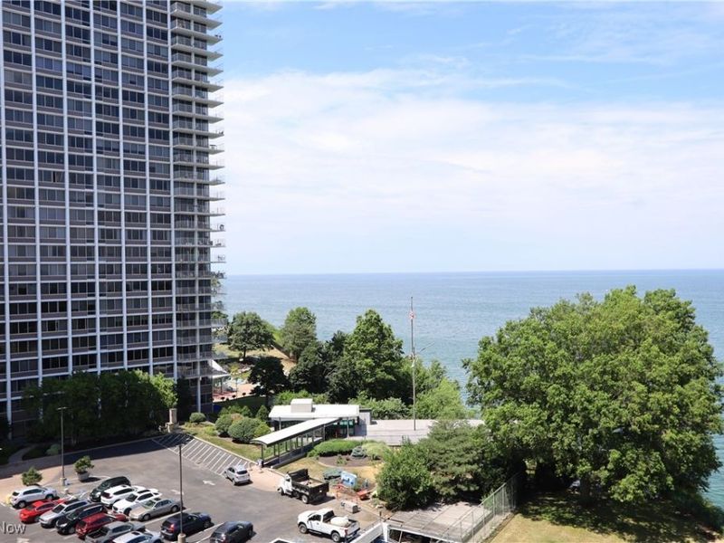 12550 Lake Avenue, Unit 810, Lakewood, OH 44107 Photo 13