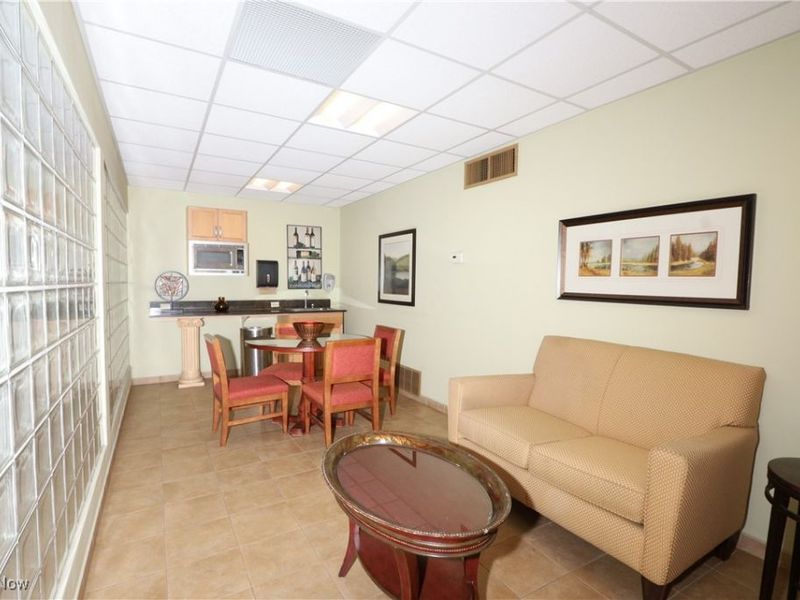 12550 Lake Avenue, Unit 810, Lakewood, OH 44107 Photo 20