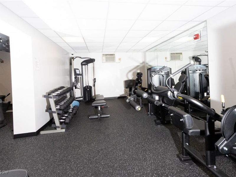 12550 Lake Avenue, Unit 810, Lakewood, OH 44107 Photo 27