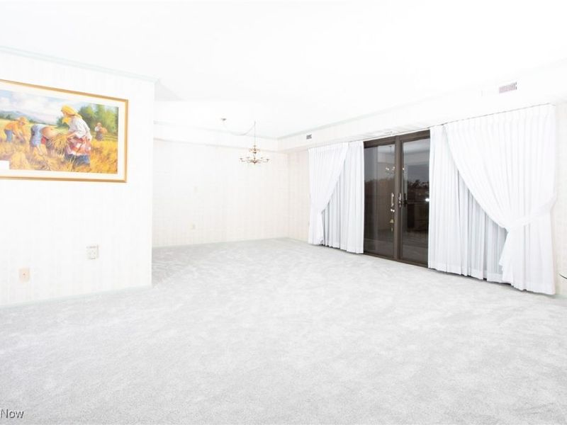 12550 Lake Avenue, Unit 810, Lakewood, OH 44107 Photo 3