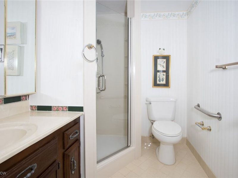 12550 Lake Avenue, Unit 810, Lakewood, OH 44107 Photo 8