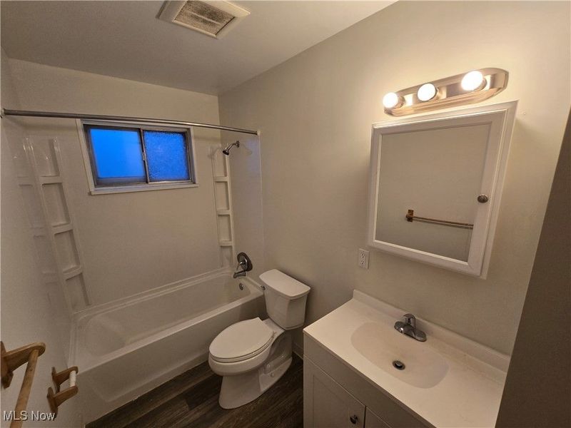 4436 E 158th Street, Cleveland, OH 44128 Photo 14