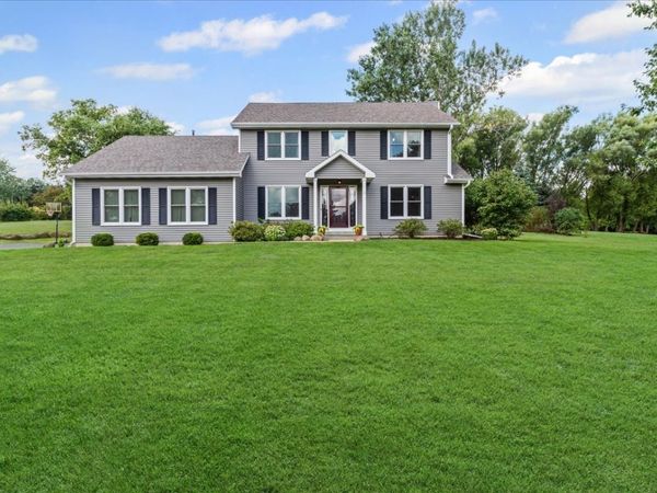 11111 Huron Drive, Spring Grove, IL 60081