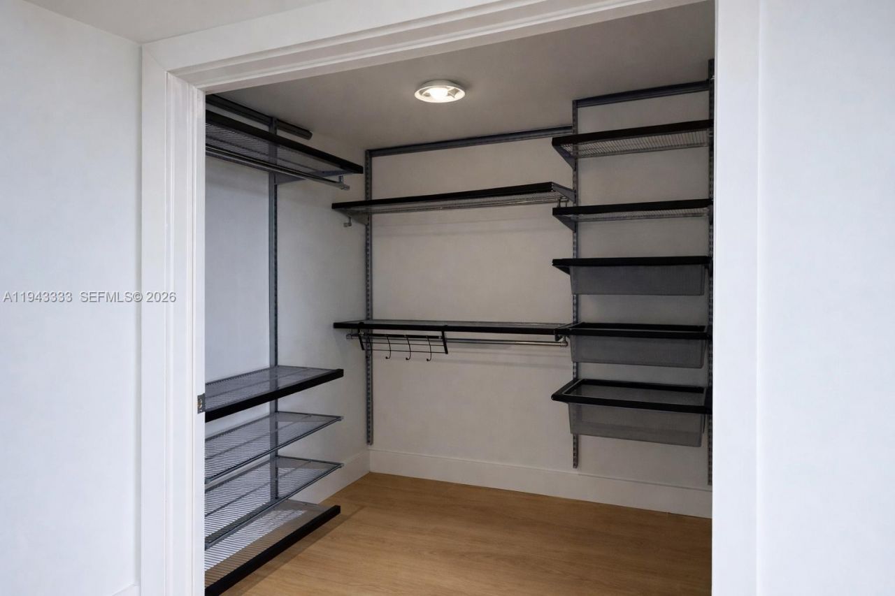 60 SW 13th St, Unit 4201, Miami, FL 33130 Photo