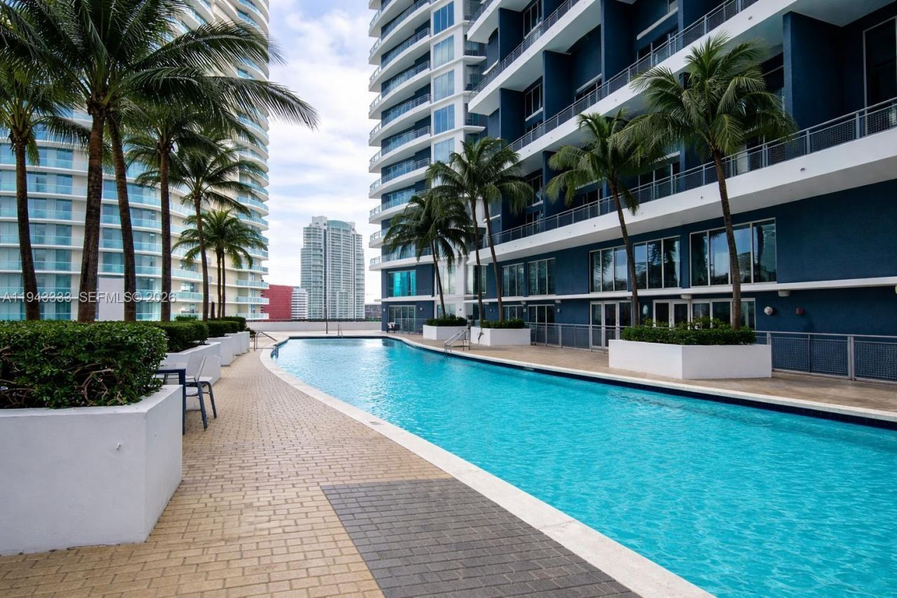 60 SW 13th St, Unit 4201, Miami, FL 33130 Photo